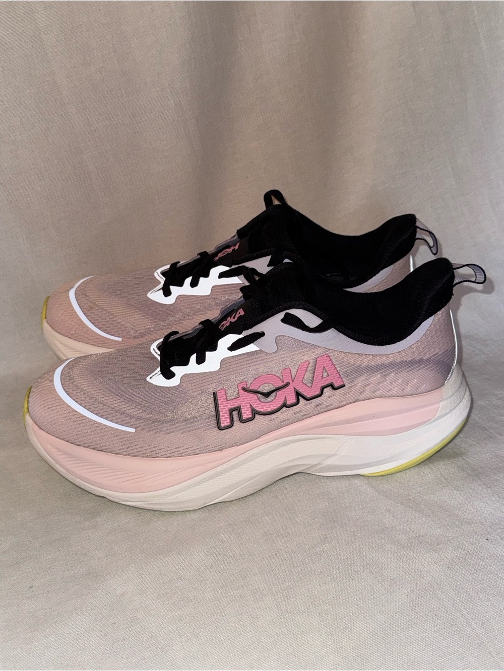 HOKA Skyflow Wide Running Shoes Women’s 9D Pink Starlight Glow - Picture 2 of 7